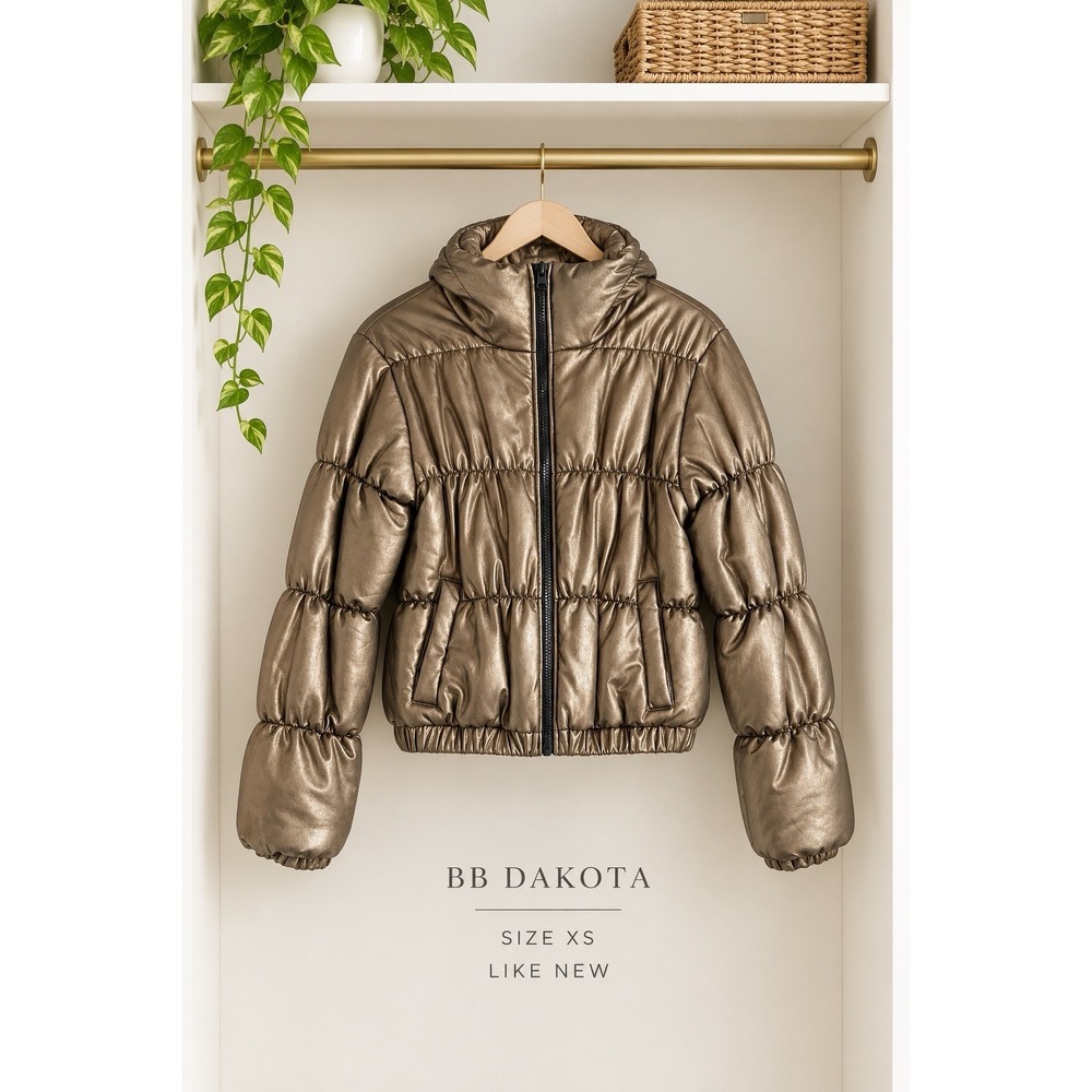 BB Dakota by Steve Madden Gold  Quilted Puffer Jacket size XS  Retro